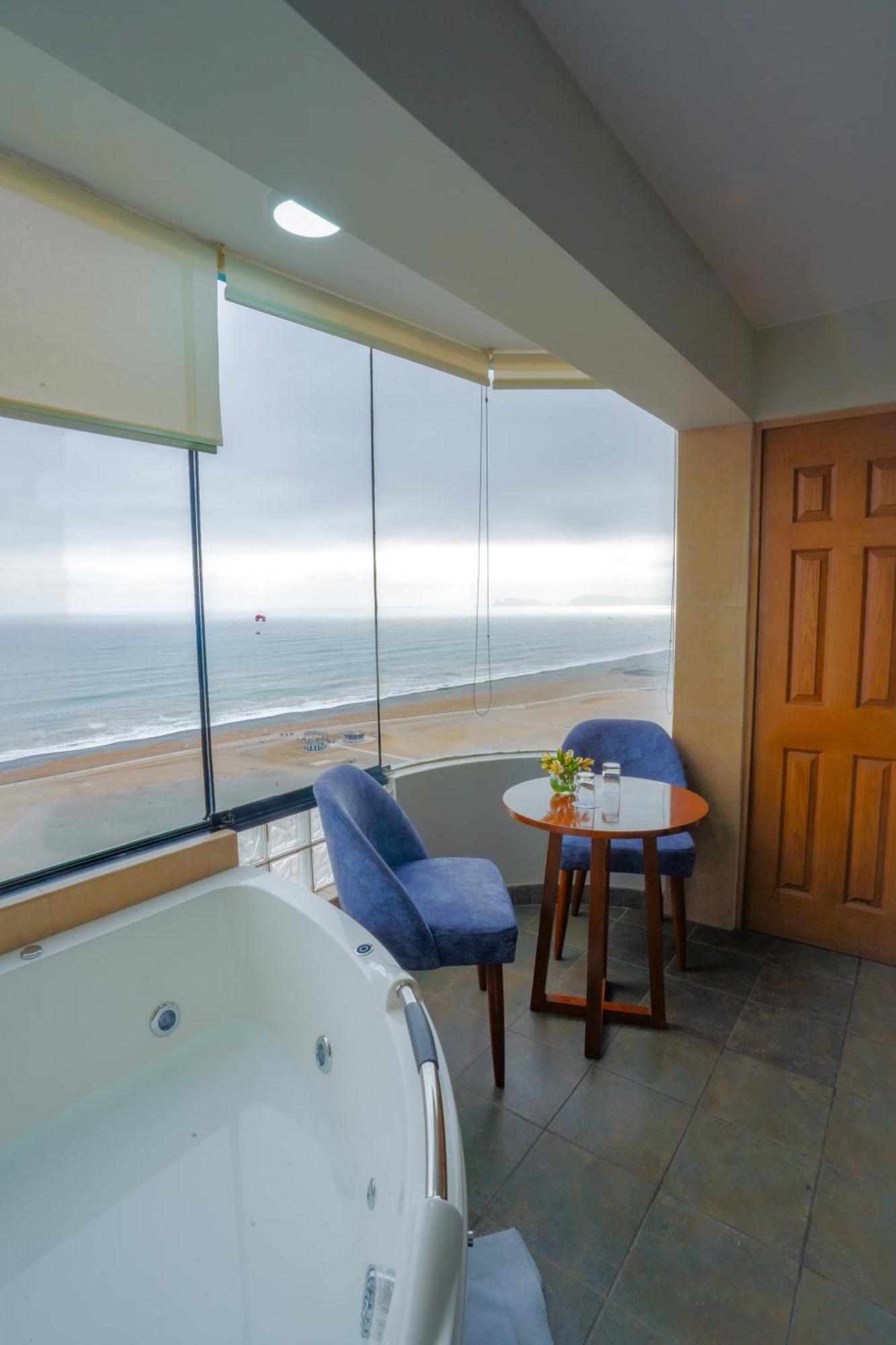 Golden Mar Hotel Lima Bagian luar foto