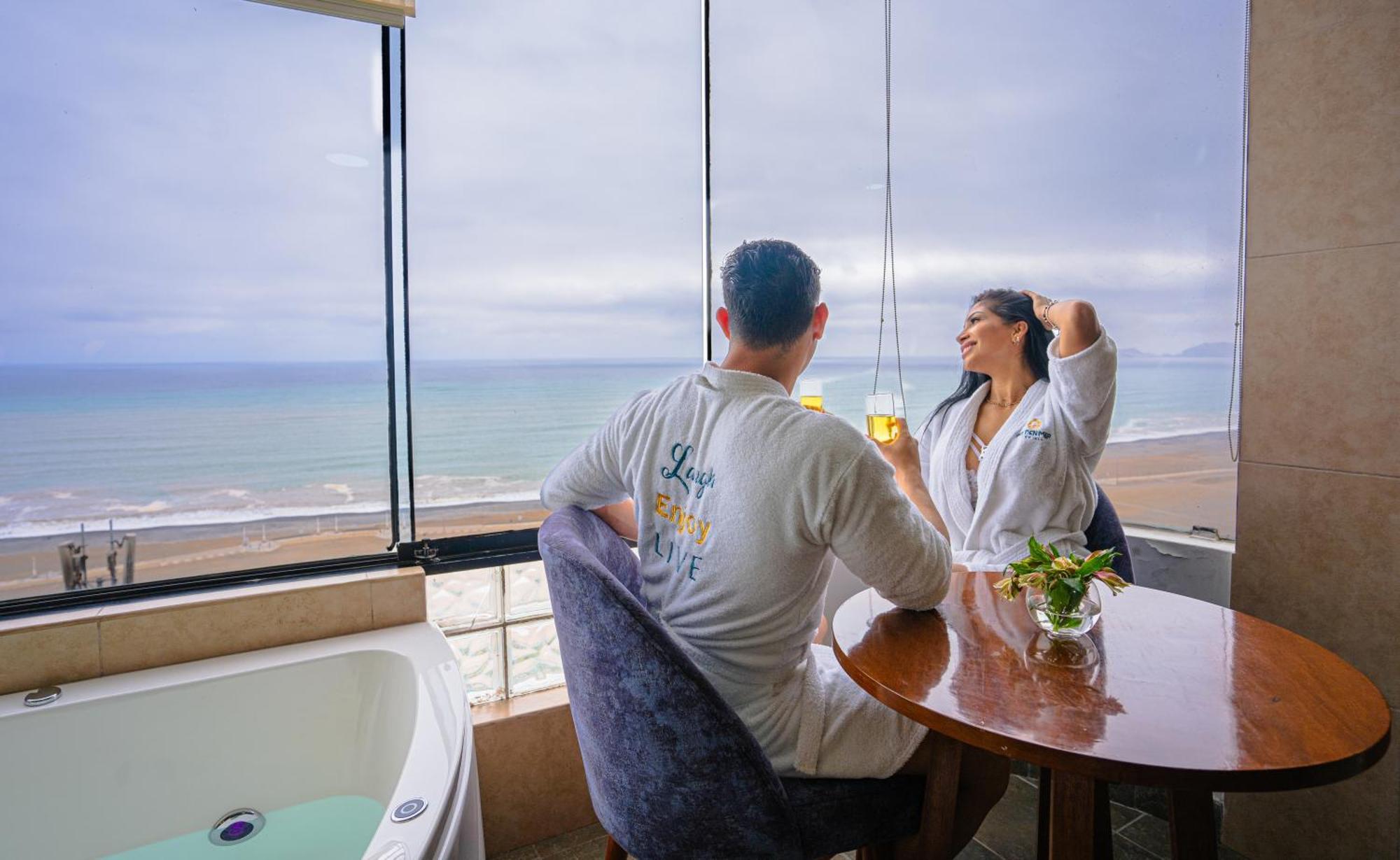 Golden Mar Hotel Lima Bagian luar foto